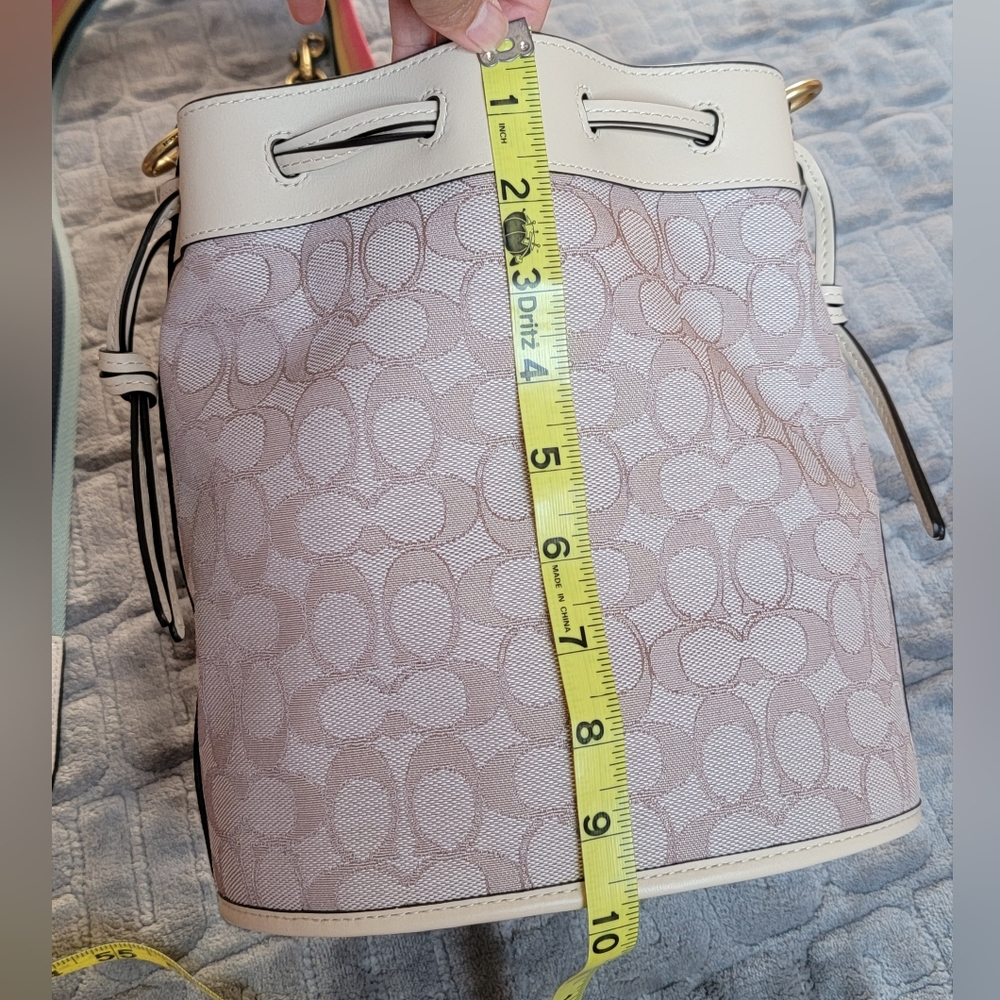 NWT Coach Signature Jacquard Bucket Bag - Picture 16 of 16